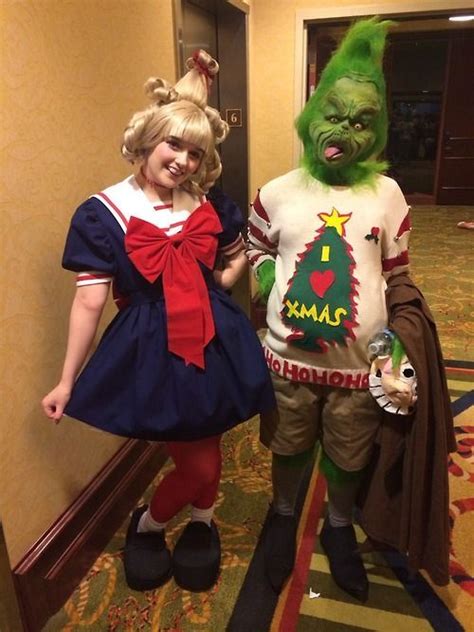 The Grinch Wear Chrismas Tree And Cindy Lou Who With Whoville School Ou Easy Couple Halloween