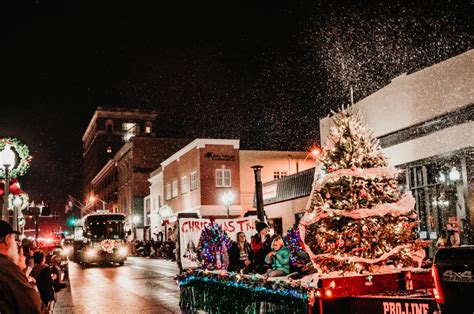 Roanoke Christmas Parade 2024 Schedule Alli Luella