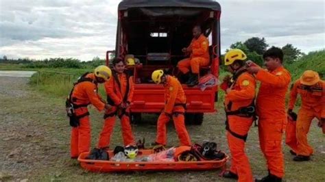 Helikopter Puskesmas Keliling Angkut Penumpang Jatuh Di Hutan Mimik