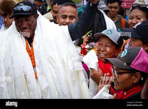 El De Mayo De En Katmand Nepal Kami Rita Sherpa De