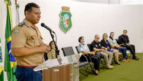 Curso De Atendimento Tentativa De Suic Dio Capacita Profissionais De