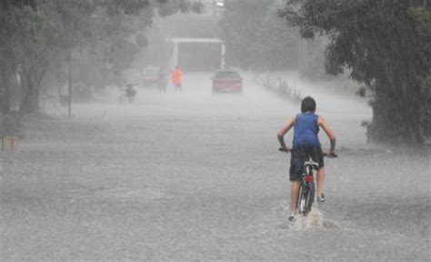 Uruguay Bajo Alerta Naranja Por Fuertes Lluvias Y Tormentas