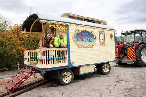 Manege frei mit dem Zug Circus Roncalli rollt nach Innsbruck zurück