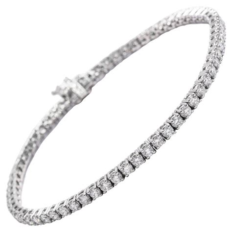 Classic 4 00 Carat Diamond Tennis Bracelet For Sale At 1stdibs