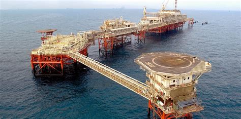 Abu Dhabi Frontrunner Emerges For Sizeable Adnoc Offshore Oilfield