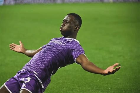 Michael Kayode Set For Brentford Medical Complete Sports