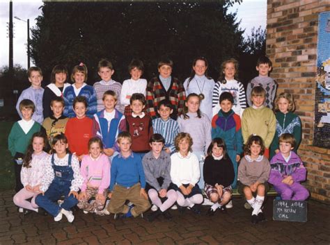 Photo de classe 91 92 CM1 de 1991 école Communale Copains d avant