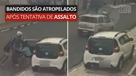 VÍdeo Motorista Joga Carro Contra Dupla Em Moto Que Tentava Assaltar