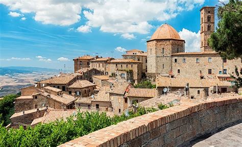 21 Of The Most Incredible Hilltop Towns In Tuscany