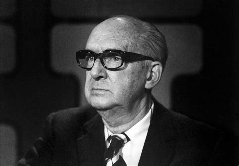 Leggere Nabokov ci insegna ad apprezzare le diversità nel mondo