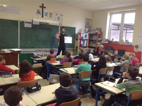 Nous Avons Reçu La Visite Dun Illustrateur Ecole Sacré Coeur Mouchin