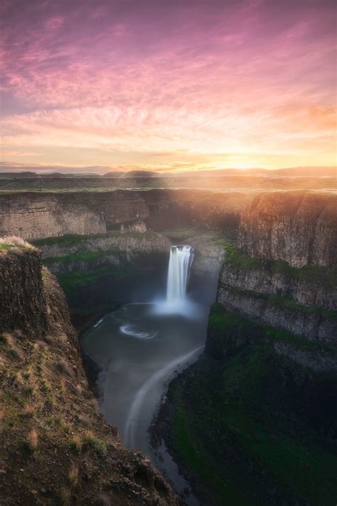 Oasis Sunrise at Palouse Falls Washington State OC - Photorator