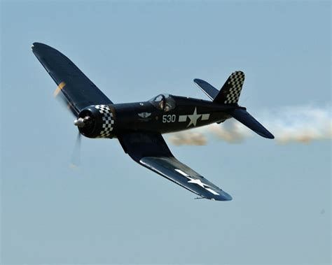 F-4U Corsair Performs – WW2 Images