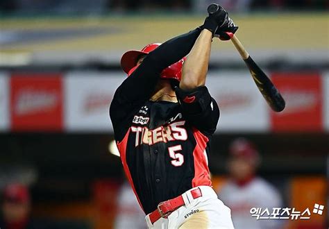 Kbo 최초 월간 10홈런 10도루 김도영 Kbo 홈런 신기록 최정 제치고 3~4월 월간 Mvp 선정 공식발표