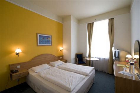 Golden Park Hotel BUDAPEST **** - Budapest 1087 Budapest | Mary's