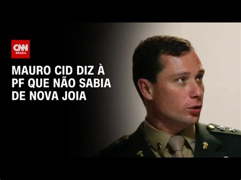 Pf General Cid Diz Que S Viu Miniaturas Douradas De Rvore E