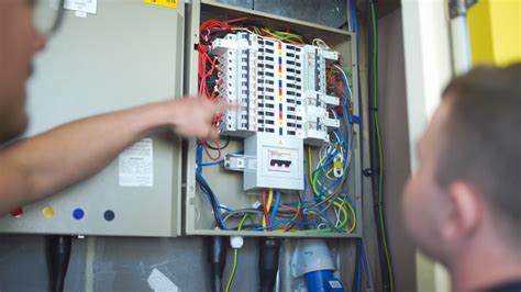 Electrical Inspection And Testing G M Monk