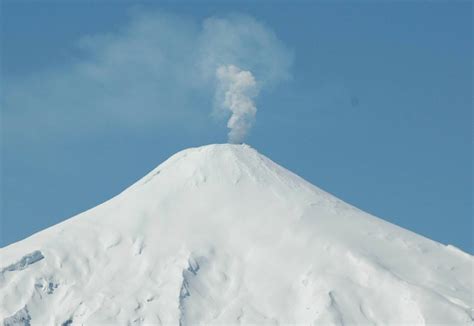 Autoridades decretan Alerta Naranja para el Volcán Villarrica