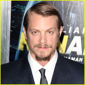 Suicide Squads Joel Kinnaman Joins Netflixs House Of Cards House