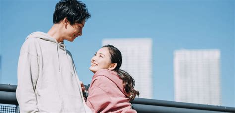 結婚相談所で出会う場合「プロポーズ」は必要？タイミングや準備するものをチェック ｜結婚相談所なら【ゼクシィ縁結びエージェント】