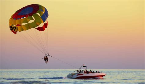 Can Fat People Go Parasailing What S The Weight Limit