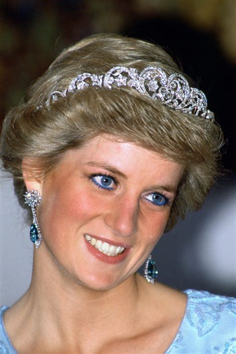 25 Photos Of Princess Diana In Tiaras Princess Dianas Tiara Style