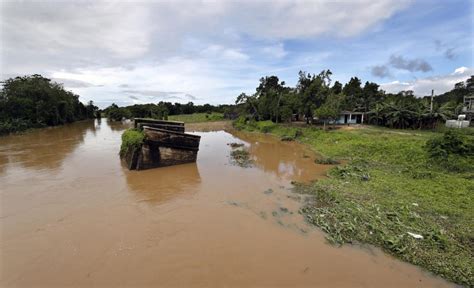 Intensas Lluvias Dejan En Cuba Casas Inundadas Y Cultivos Anegados N