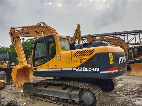 Used Hyundai 220LC 9s Excavator Medium Hydrauli Excavator 22ton With