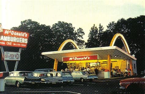 At McDonalds 1960s Mcdonalds Googie Architecture Googie