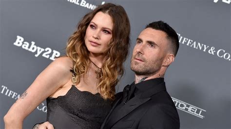 Adam Levine Who Is Sumner Stroh The Influencer Who Claims She Had An