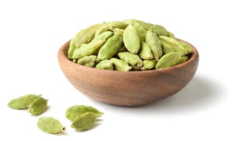 Cardamom – The Aromatic Spice Full of Health Benefits - BERRYGANICS