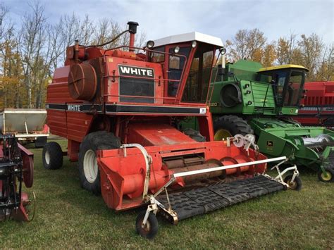 White 8900 Diesel Combine