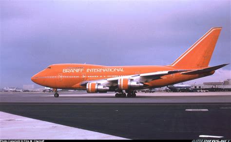 Boeing 747sp 27 Braniff International Airways Aviation Photo