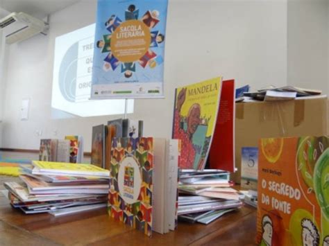 Projeto De Incentivo à Leitura Entregou Acervo Literário A Escolas E