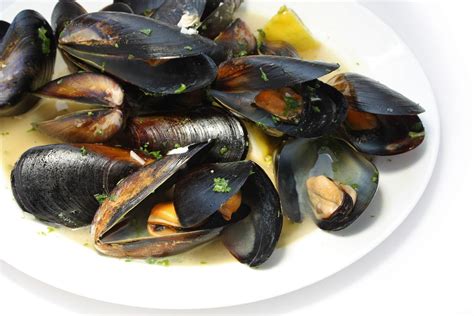 Blue Shell Mussels In Butter And Garlic