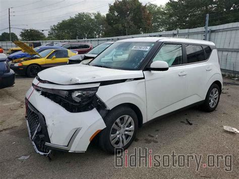 Report Kndj23au5p7858440 Kia Soul 2023 White Gas Price And Damage History