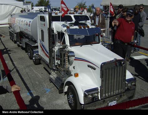 Mini Semi Big Rigs Kenworth Mack Peterbuilt Frightliner Semi