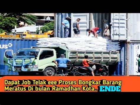 Proses Bongkar Barang Di Box Meratus Kota Ende Wisss Dapat Job Telak