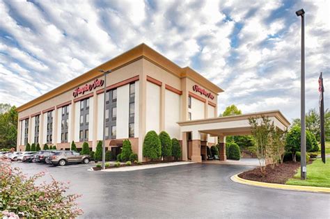 Hampton Inn Morganton - Hotel in Morganton (NC) - Easy Online Booking