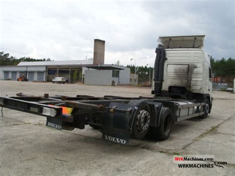 Volvo Fm 12 Fm 12420 2005 Swap Chassis Truck Photos And Info