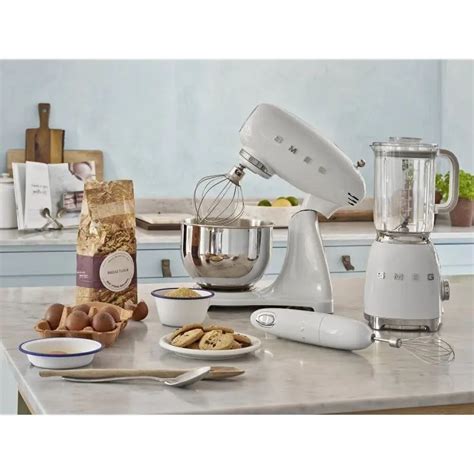 Blendery Miksery Blender Smeg Blf Wheu Produkt Na Ekspozycji W