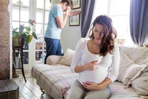 Why Do Men Get Sympathetic Pregnancy Symptoms? - FamilyEducation