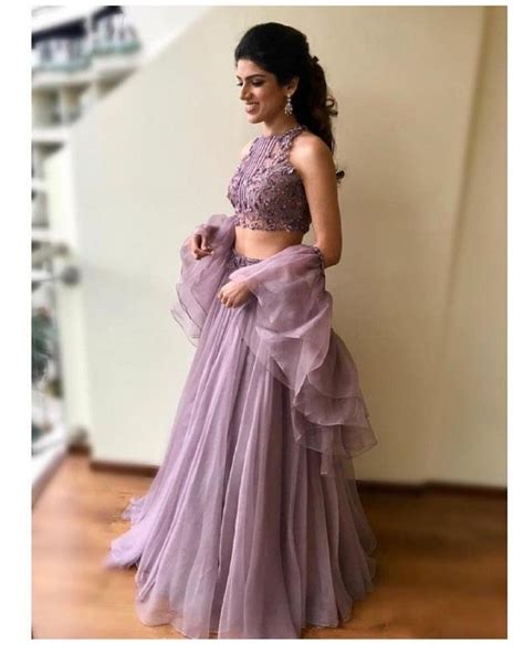 Pin By Matta Vaishnavi On Crop Tops Skirt N Lehanga Indian Gowns