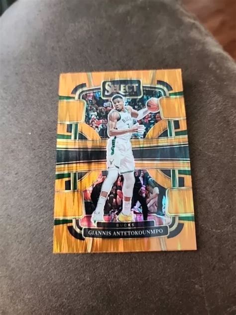 Panini Select Concourse Giannis Antetokounmpo Orange Flash