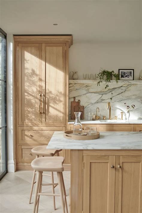 12 Beautiful Examples Of Kitchens With White Oak Cabinets Artofit