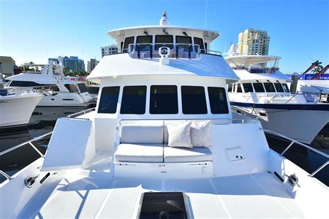 Photo Slideshow Of Recently Debuted Outer Reef Yachts 740 Motoryacht