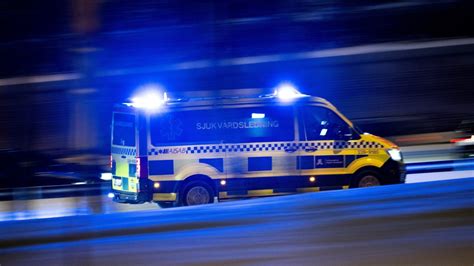 Lastbilsolycka På Gamla E6 Bilförare Till Sjukhus P4 Väst