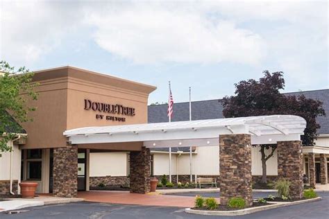 DOUBLETREE BY HILTON HOTEL CLEVELAND - WESTLAKE $63 ($̶8̶4̶) - Updated ...