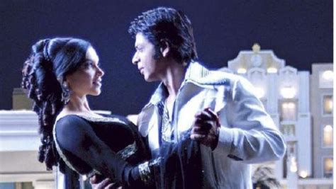 Deepika Padukone And Shahrukh Khan Om Shanti Om