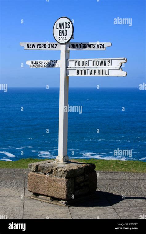 Lands End Sign Hi Res Stock Photography And Images Alamy